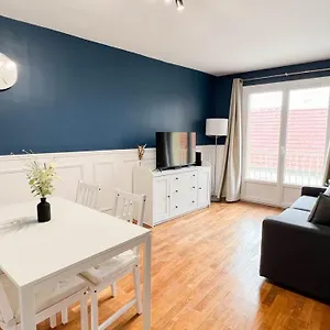  Appartement 4 Etoiles En Centre De - Le Basile